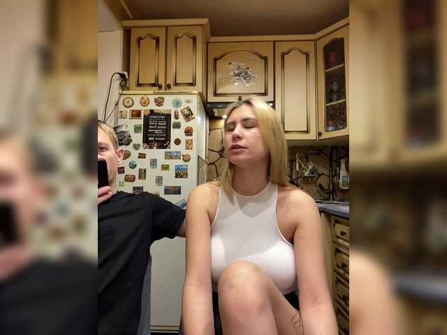 Vai a chattare su _Magic_ _Magic_