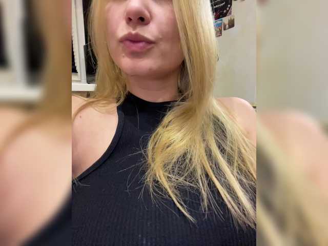 Entrez le videochat erotique avec le
modèle _Magic_ _Magic_