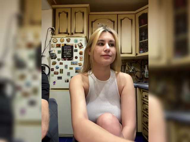 Entra en el chat con el modelo _Magic_ _Magic_