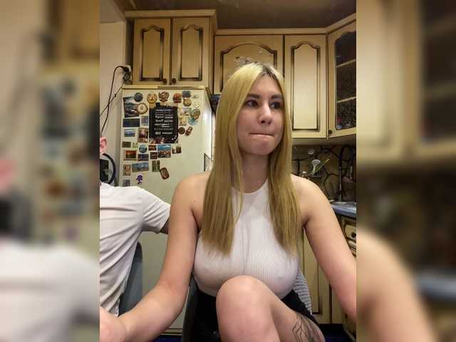 Vai a chattare su _Magic_ _Magic_