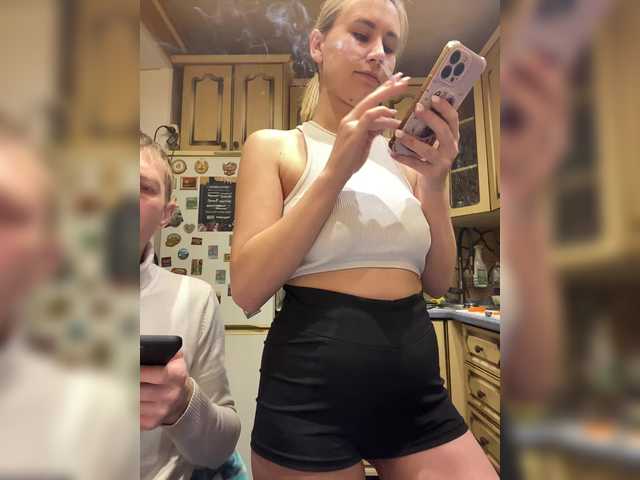 Vai a chattare su _Magic_ _Magic_