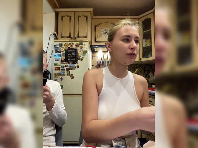 Vai a chattare su _Magic_ _Magic_