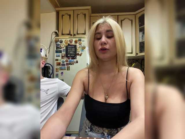 Vai a chattare su _Magic_ _Magic_