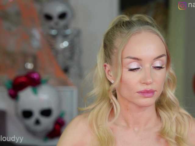 Entrez le videochat erotique avec le
modèle Nadin_star Nadin_star