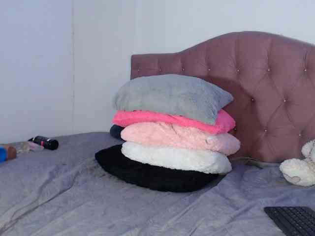 LINDA599 webcam