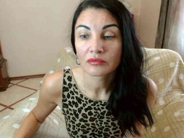 7185-Karina webcam