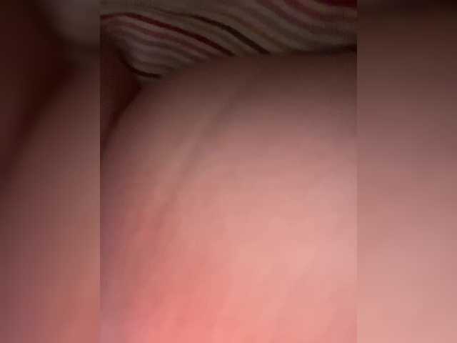 Accedi alla chat con il nickname sasiskaaa sasiskaaa