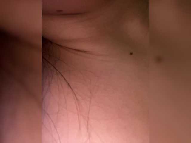 Entra en el chat con el modelo metkaa metkaa