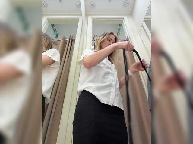 Accedi alla chat con il nickname _SweetLady_ _SweetLady_