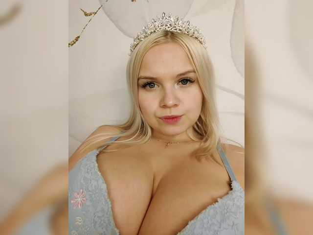 Accedi alla chat con il nickname SOFI_ SOFI_