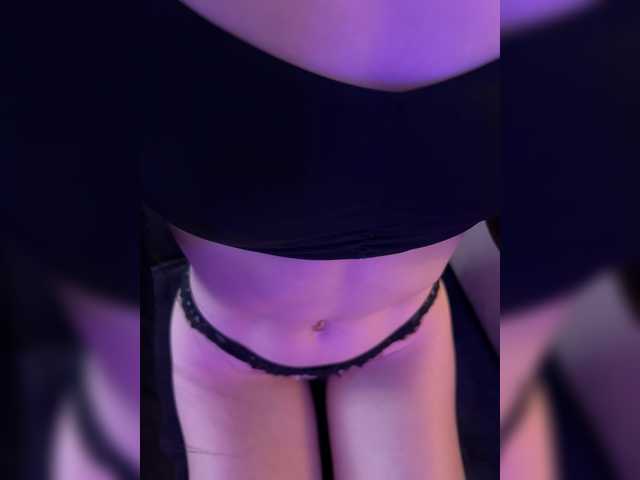 Entra en el chat con el modelo OhHoney OhHoney