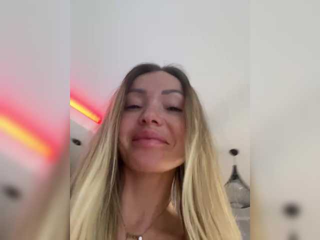 Vai a chattare su WILD-ANGEL777 WILD-ANGEL777