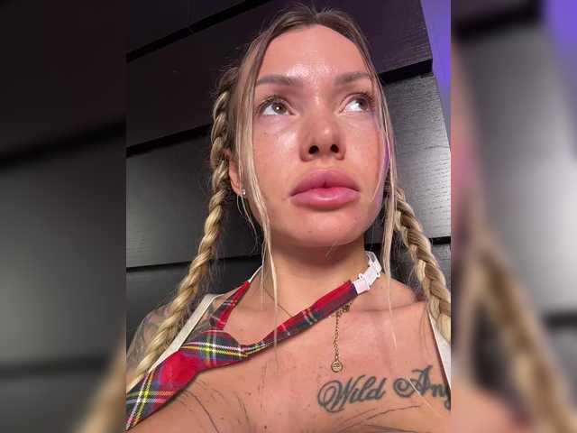 Vai a chattare su WILD-ANGEL777 WILD-ANGEL777