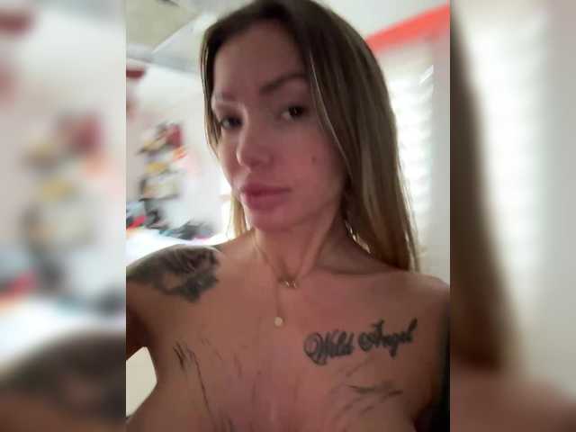 Accedi alla chat con il nickname WILD-ANGEL777 WILD-ANGEL777