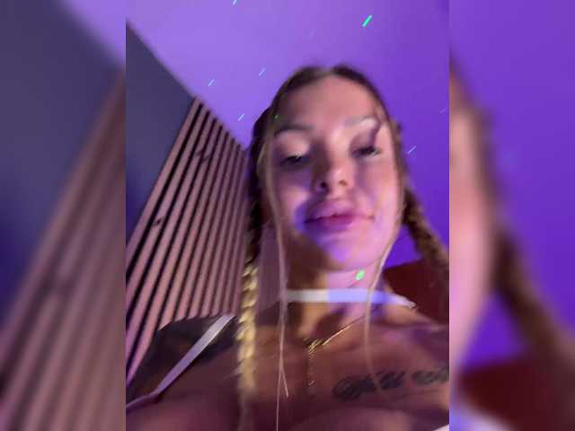 Gratis Live Sexcam mit WILD-ANGEL777 WILD-ANGEL777