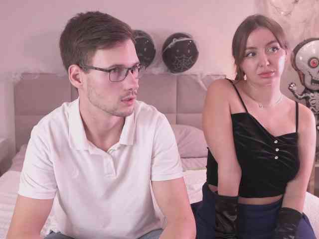 PashaAndMila webcam