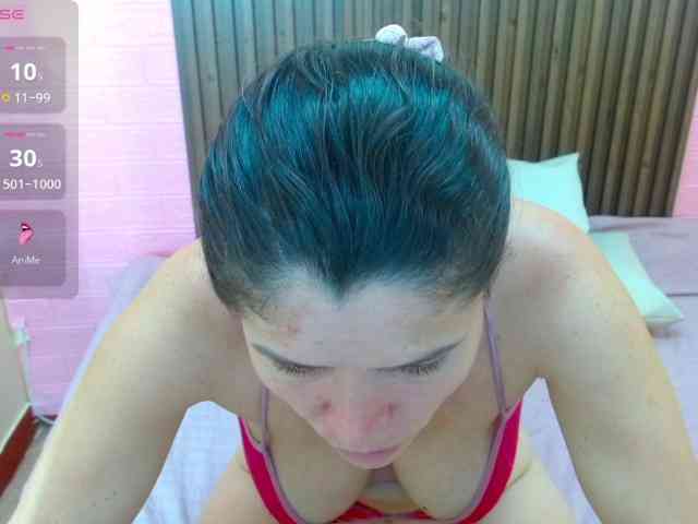 CrystinaDiaz webcam