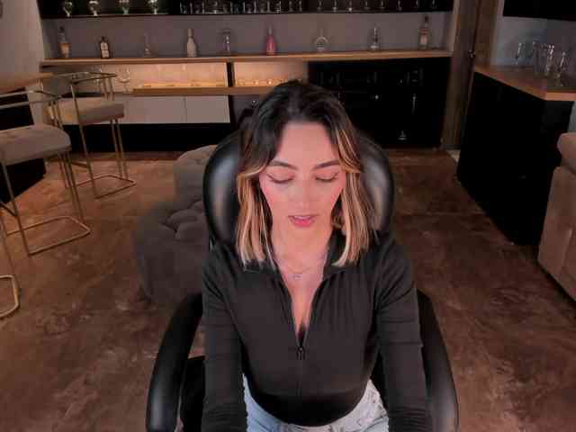 MelissaMoore webcam