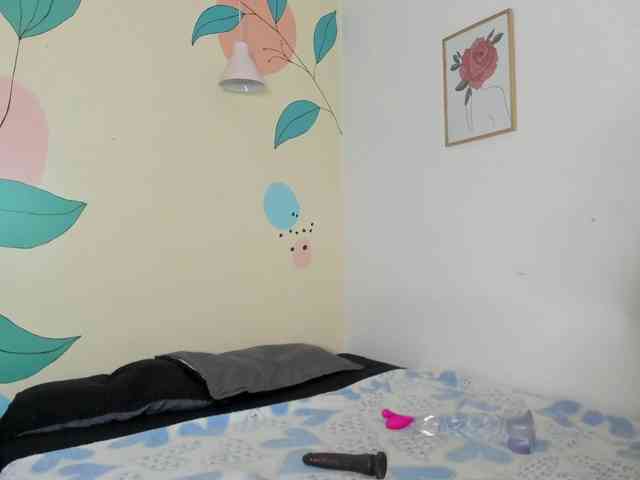 AlondraZaens webcam
