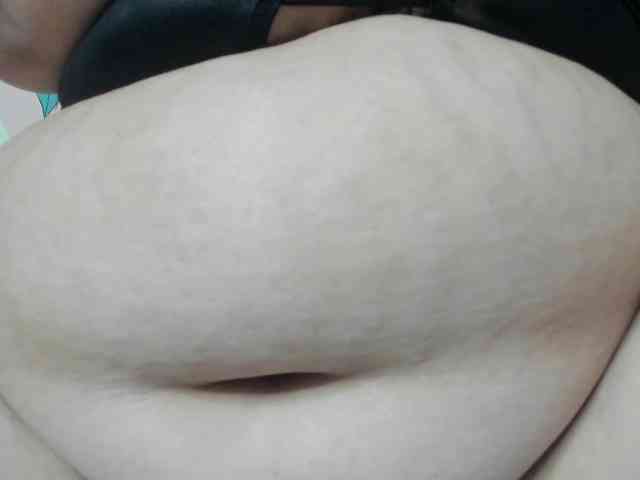 AlondraZaens webcam