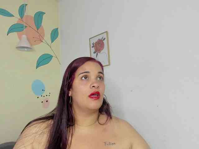 AlondraZaens webcam