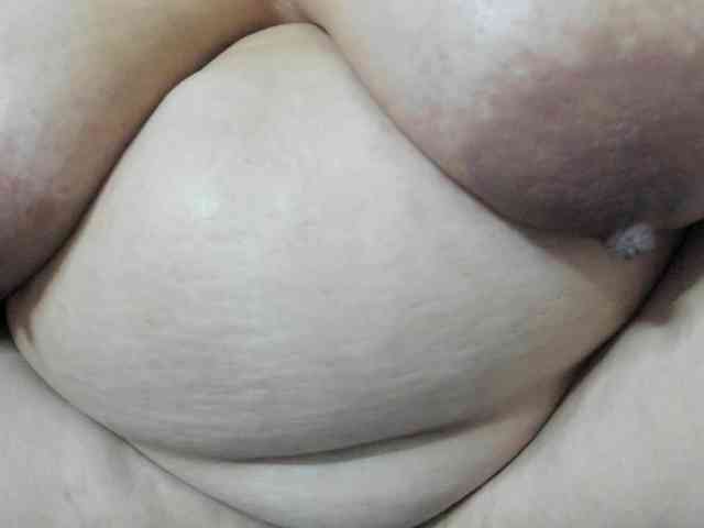AlondraZaens webcam