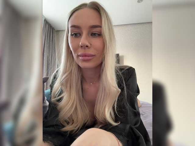 Accedi alla chat con il nickname -Estonia- -Estonia-