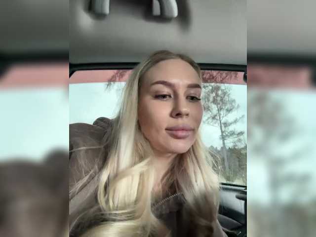 Accedi alla chat con il nickname -Estonia- -Estonia-