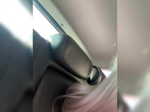 Entra en el chat con el modelo -Estonia- -Estonia-