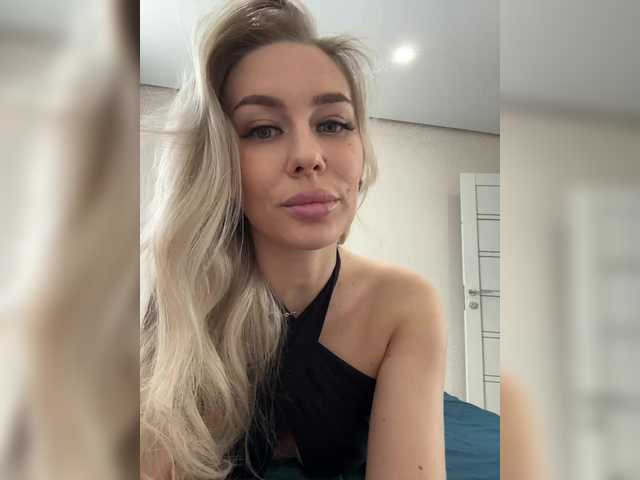 Entra en el chat con el modelo -Estonia- -Estonia-