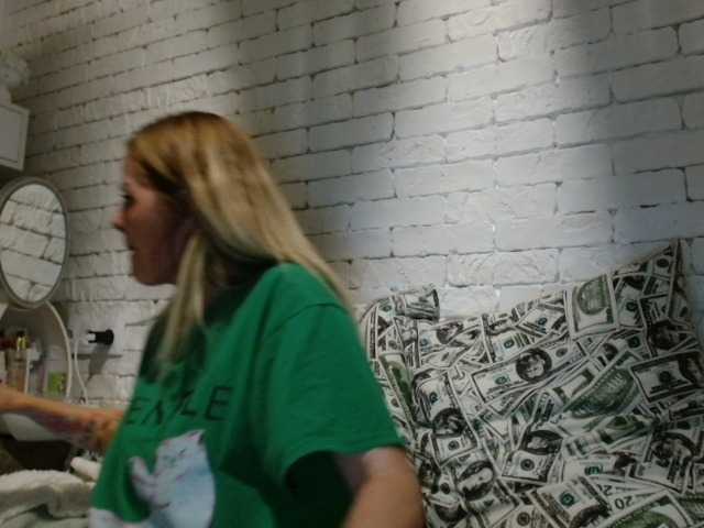 AngelAlone webcam