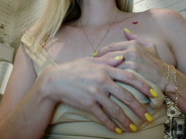AngelAlone webcam