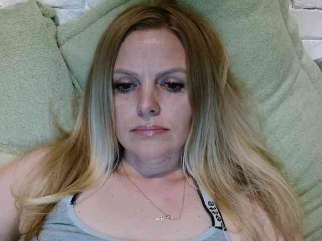 AngelAlone webcam