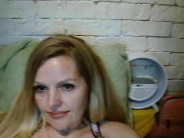 AngelAlone webcam