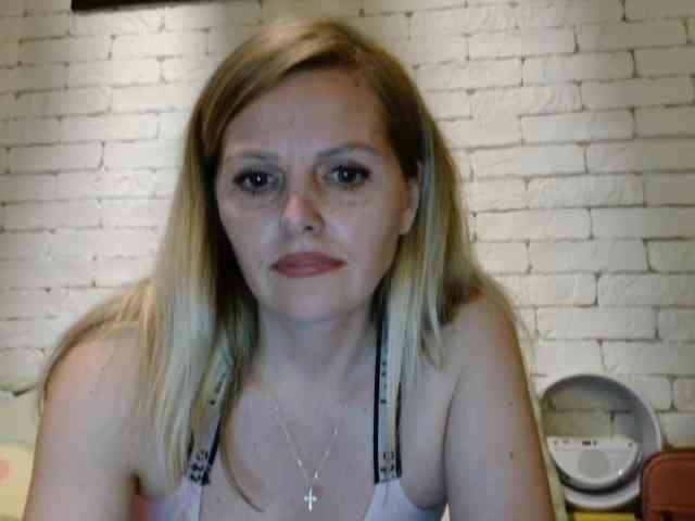 AngelAlone webcam