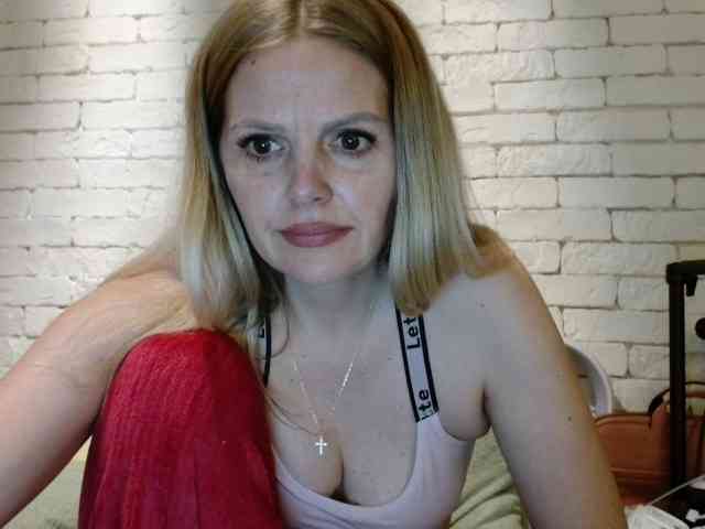 AngelAlone webcam