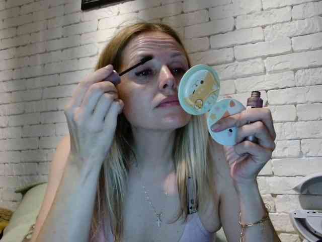 AngelAlone webcam