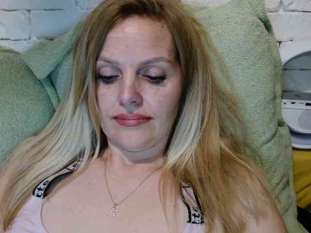 AngelAlone webcam