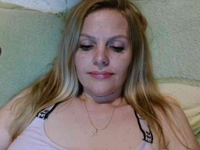 AngelAlone webcam