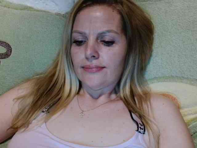 AngelAlone webcam
