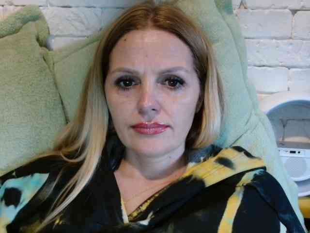 AngelAlone webcam