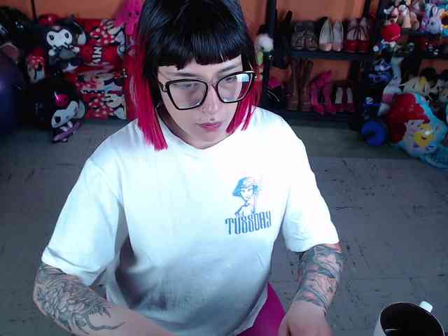 MissMia webcam