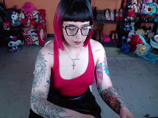 MissMia webcam