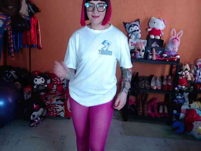 MissMia webcam
