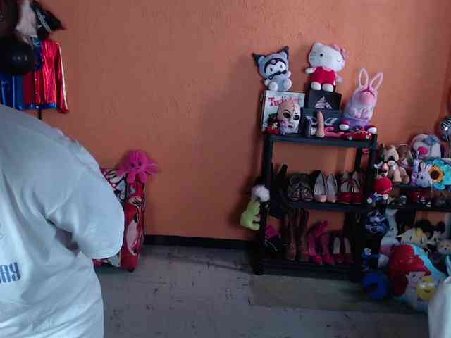 MissMia webcam