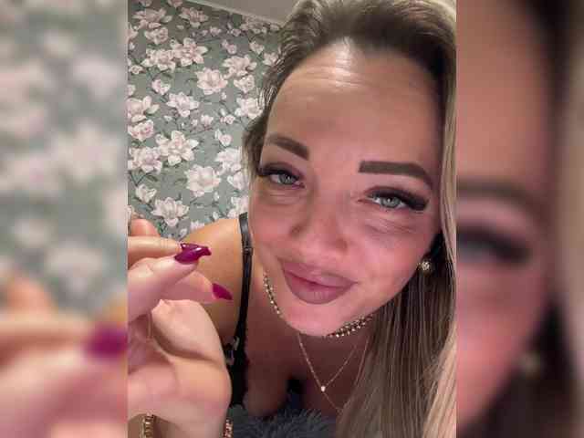 Polina197167 webcam