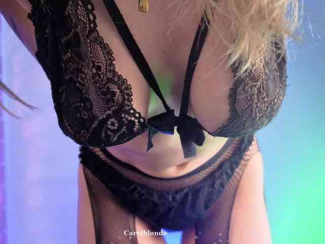 Carolblonde webcam