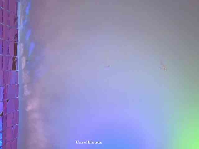 Carolblonde webcam