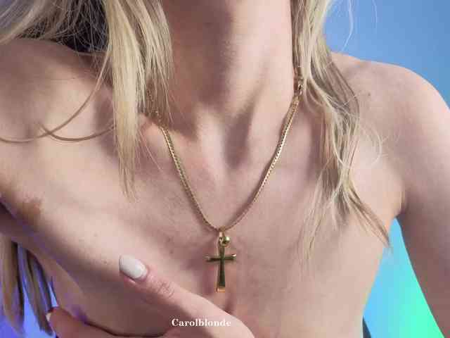Carolblonde webcam