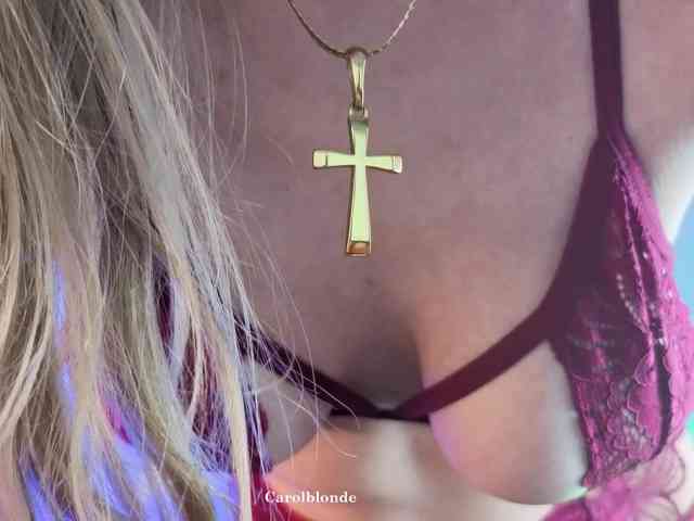 Carolblonde webcam